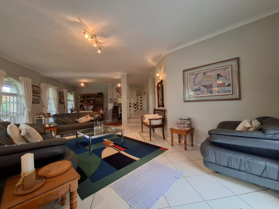 4 Bedroom Property for Sale in Wavecrest Eastern Cape